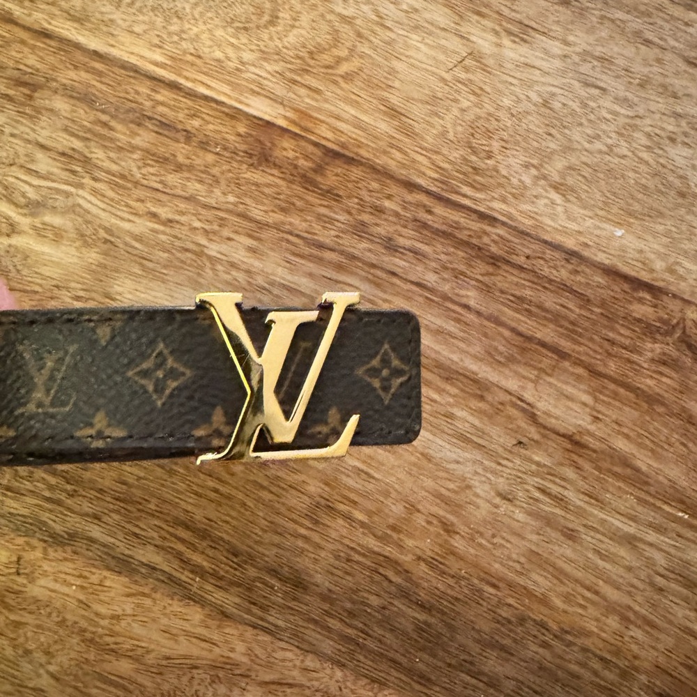Louis Vuitton Brown Leather Belt Classic Design size 85/34.